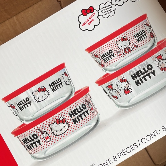 HELLO KITTY Pyrex Food Storage Container 8 Piece Set. - Picture 6 of 7